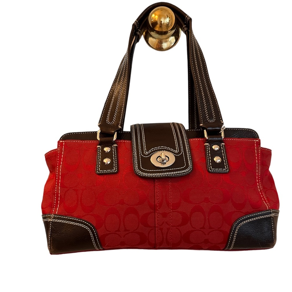 Coach women’s shoulder bag